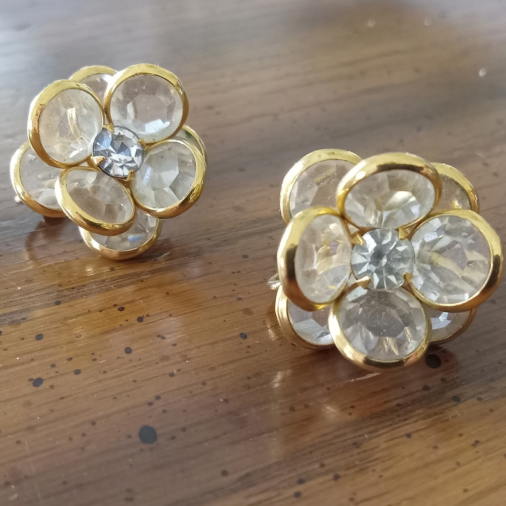 Vintage Elegant Gold and Silver Flower Earrings